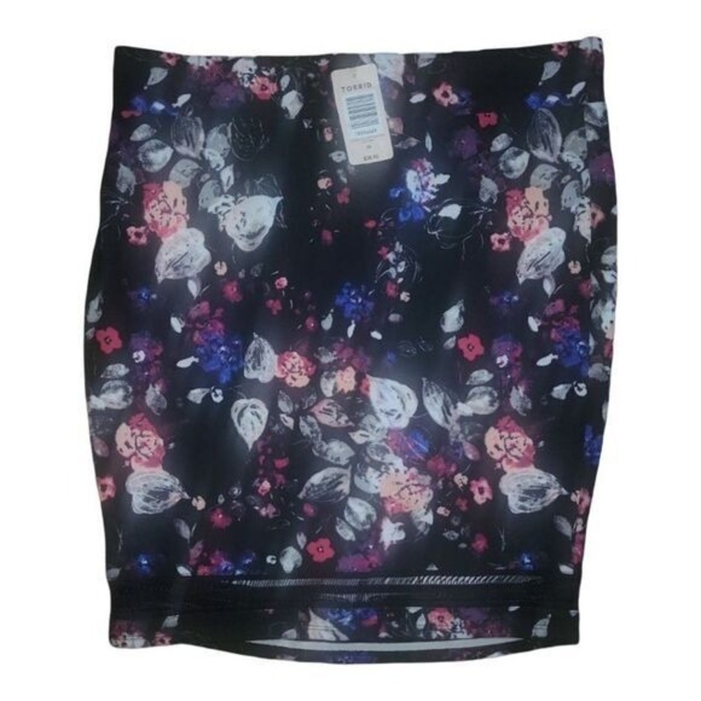 NWT Torrid Womens 00 Floral Mini Skirt Black Multicolor Stretch Office‎ Casual